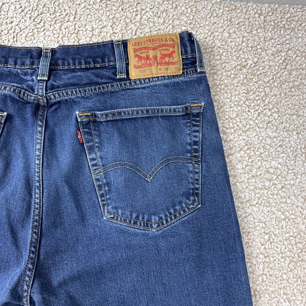 Levi's 505 Jeans Mens 38x30 Blue Regular Straight Medium Wash Mid Rise Denim - Picture 13 of 16
